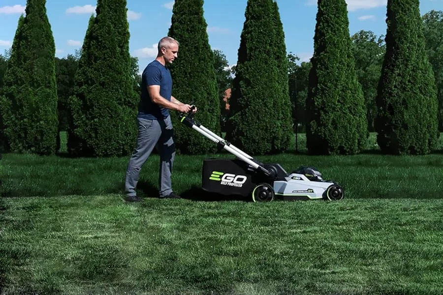 electric start lawn mowers self propelled